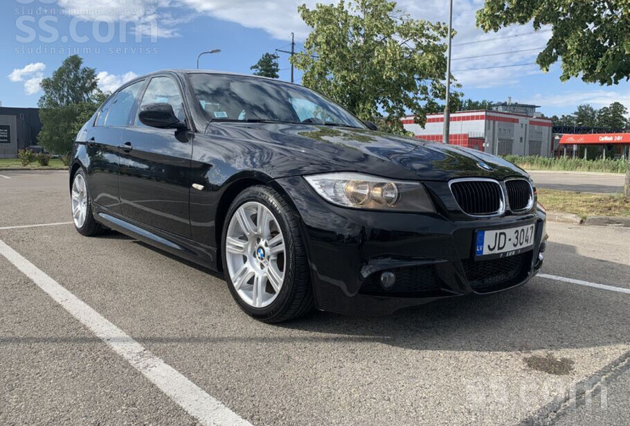 BMW Pārdodu BMW 320 ar oriģinālo M pakas komplektāciju