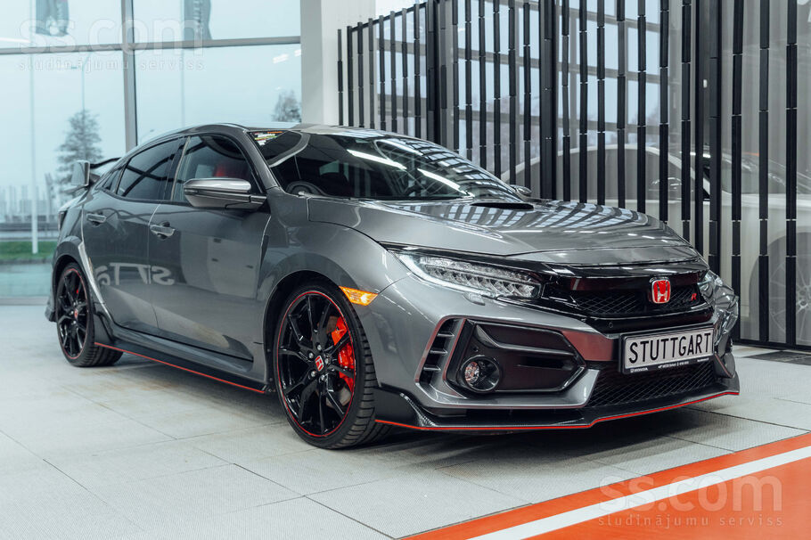 320 ZS. Honda Civic Type R, teicamā vizuālā un tehniskā stāvoklī. A/m atroda