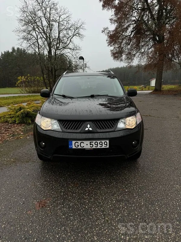 Mitsubishi Pārdodas Mitsubishi Outlander 2.0 dīzelis, pilnpie