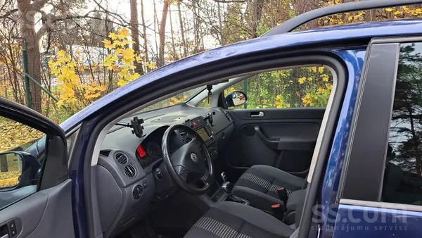Volkswagen Продаю Golf plus 2.0tdi. 103kw. Надежный двигатель