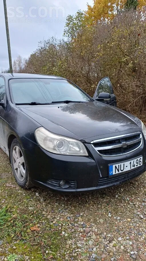 Chevrolet Viss darbojas arī aukstais gaiss, sēdies un brauc.