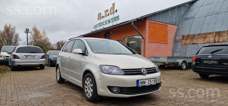 Praktisks un ekonomisks auto. Daudz labu ekstru, četri elektriski logu pacēl