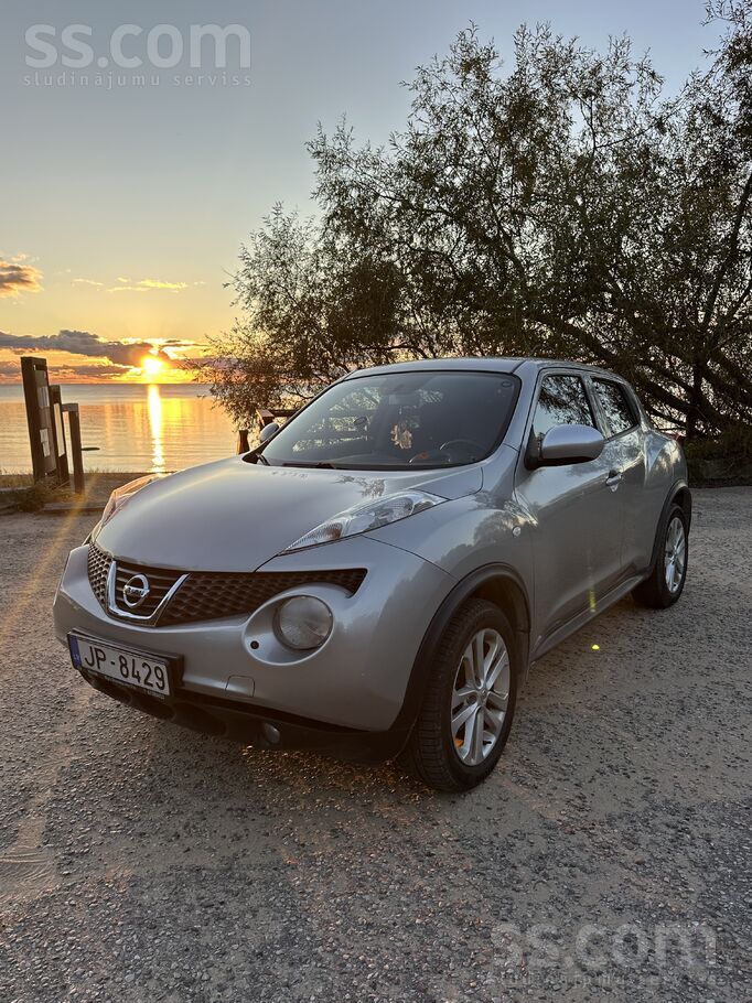 Nissan Pardodu Nissan Juke Acenta Connect 1.6 benzīns 16V