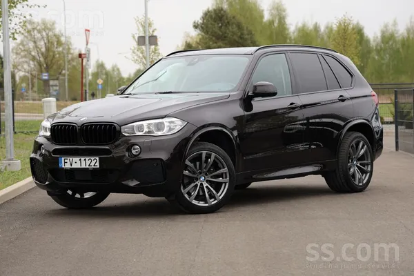 BMW Хозяин продаёт BMW x5 f15 3.0d. 