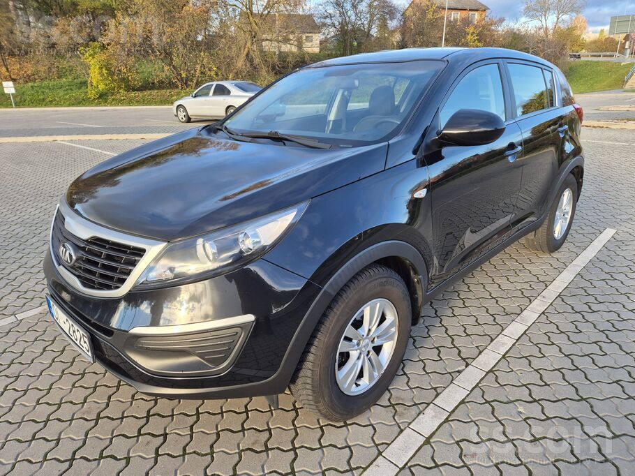 No Vācijas ievests Kia Sportage ar 1.6 benzīna motoru, manuālā ātrumkārba. N