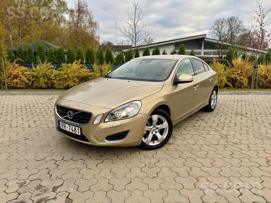 Volvo Volvo S60 ar 1.6L T4/132kw benzīna dzinēju un 6-pa