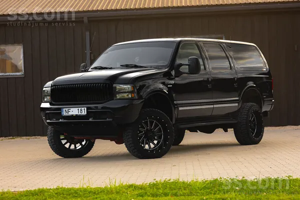 Auto reģistrācijas Nr. Ro6739
Rūpnieciski liftēts
7, 3l dīzelis
8 Sēdviet