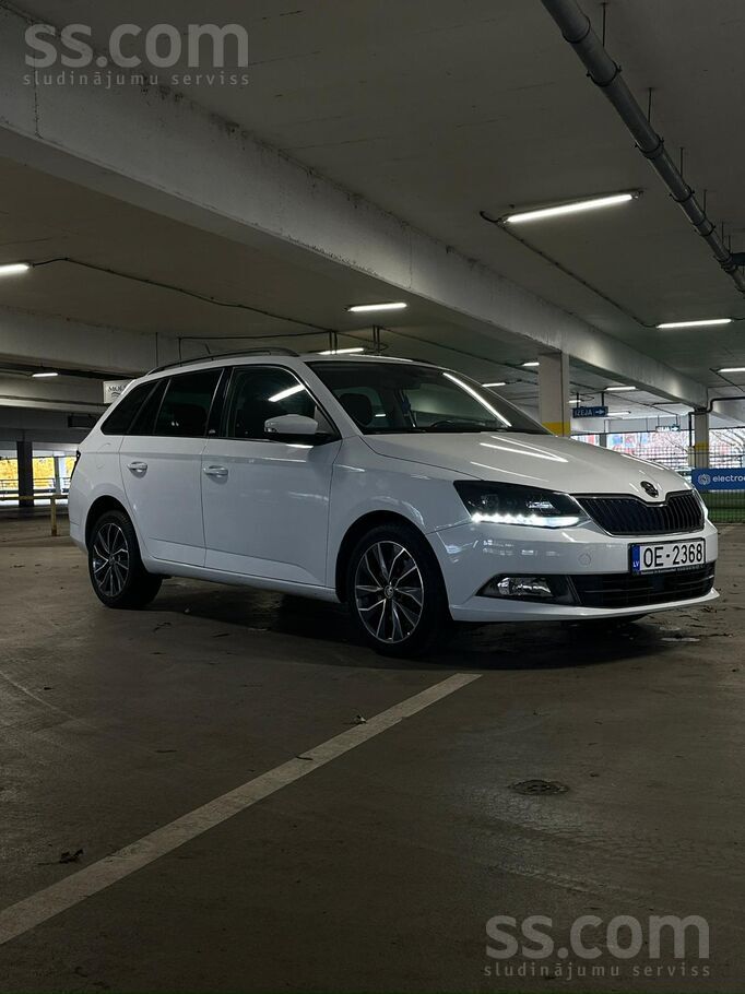 Skoda Automātiskā kārba. Skoda Fabia Combi 2015, 1.2 Tsi
