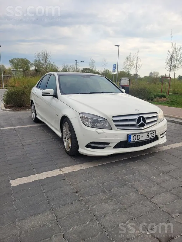 Mercedes Mercedes Benz C220, 125Kw, Amg пакет, подрулевые п