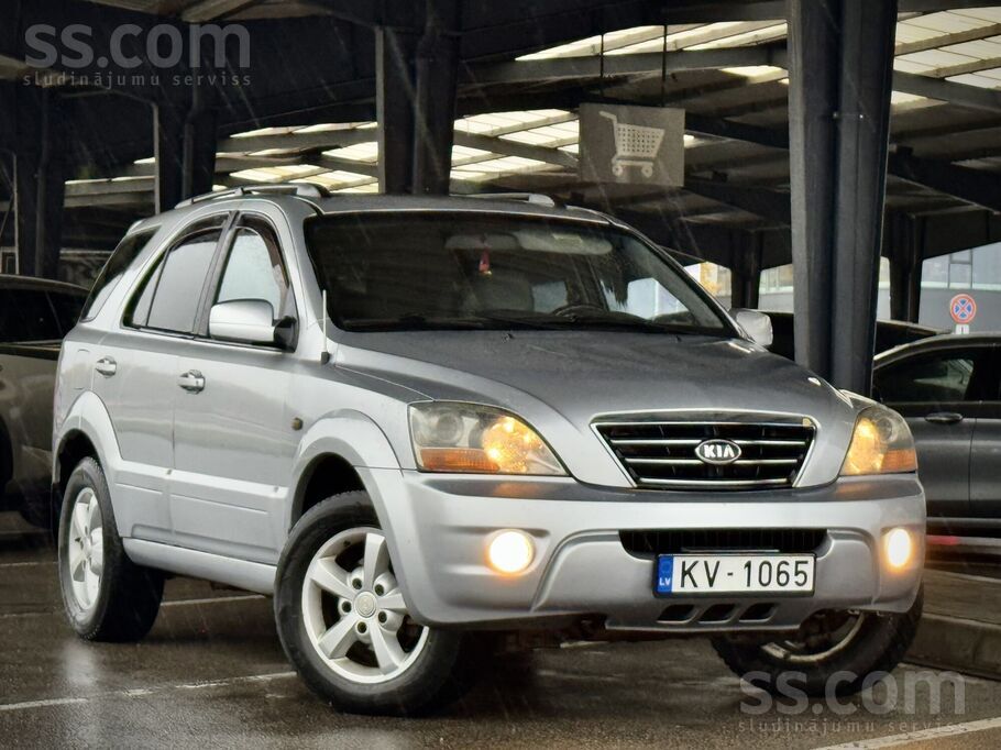 Pardodu Kia Sorento, facelift modelis, dizelis ar manualu karbu.
Iespejama