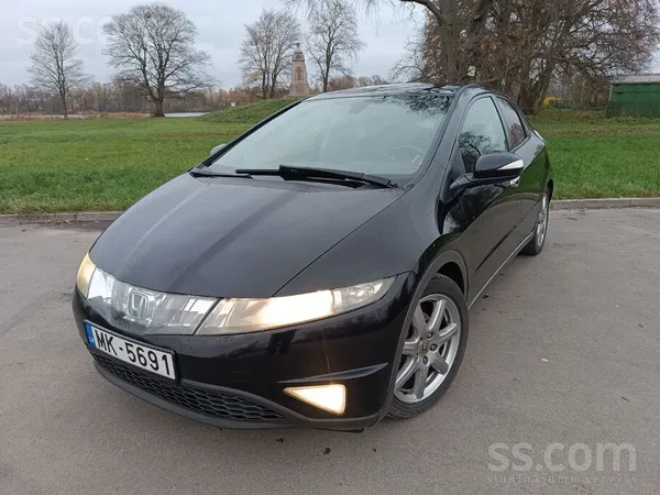 Honda Tiek pārdots Honda civic ar ekonomisku 2.2. dīzeļa