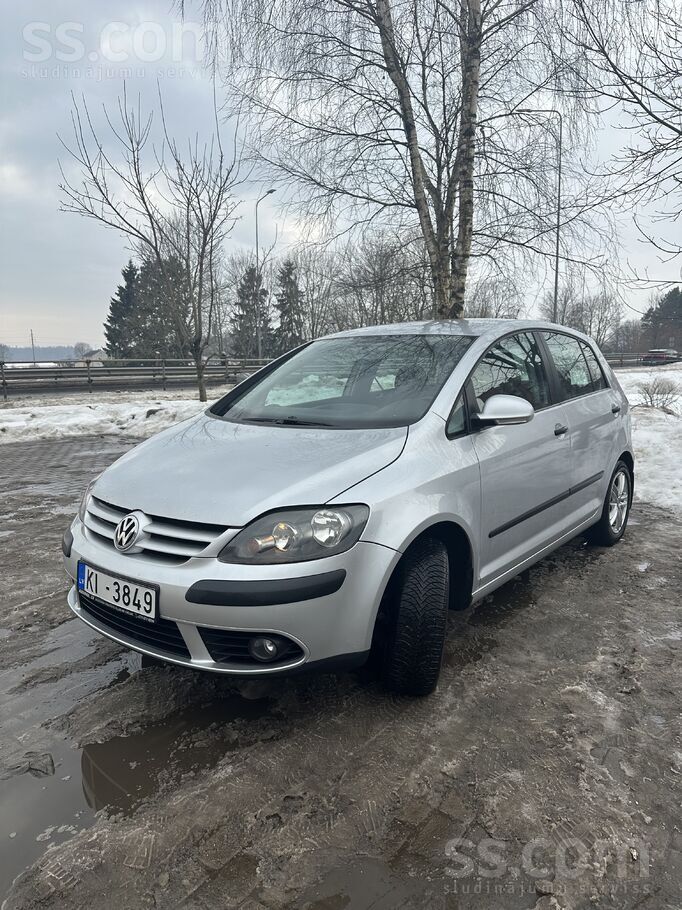 Pārdošanā auto labā tehniskā stāvoklī. Visi nepieciešamie darbi veikti savla
