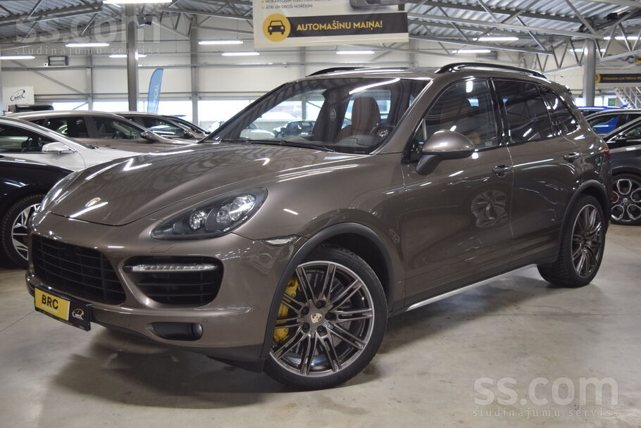 Porsche Cayenne Turbo. 2012. gada. 4.8l benzīns, 368 Kw (500 Hp)
Par iesp