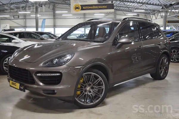 Porsche Cayenne Turbo. 2012. gada. 4.8l benzīns, 368 Kw (500 Hp)

Par iesp