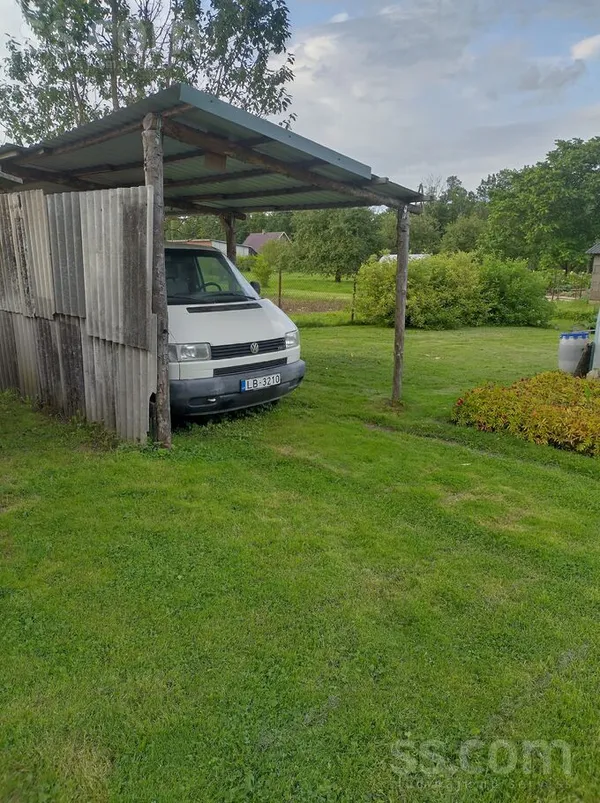 Volkswagen Auto teicamā tehniskā stāvoklī bez rūsas, tika lie