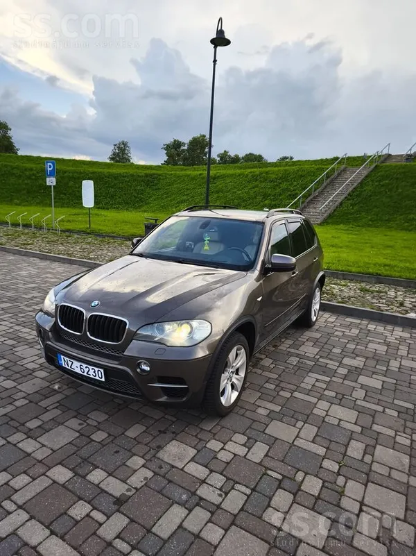BMW Продаю Bmw X5 3.0D 180Kw facelift автономный отопи