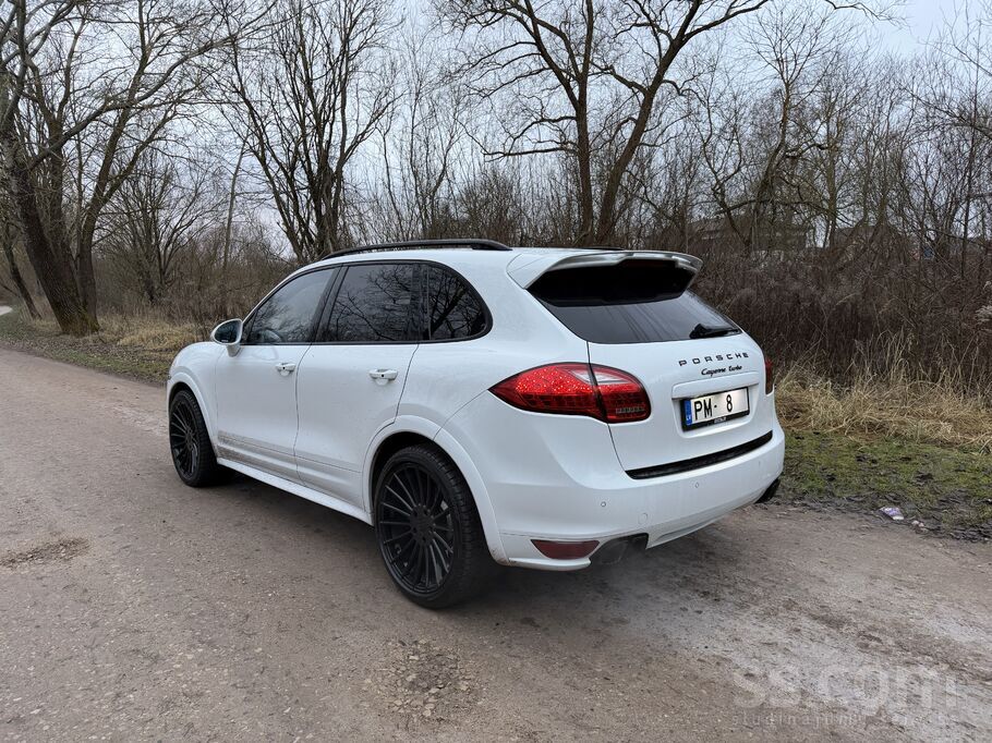 4.8 Turbo 500 л. с. Каждый год Т. О по нулям. Новый куплен в Латвии. Ни одно