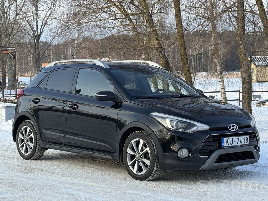 Hyundai I20 Active, ar Labo Četru cilindru 1, 4 lirtu benzīna dzineju un kla