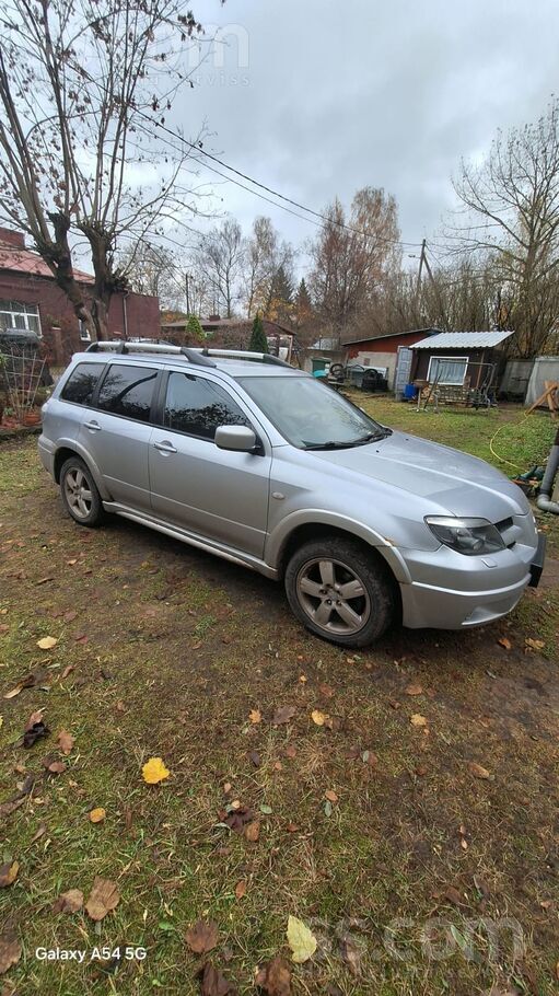 Продаю машину Mitsubishi outlander 4×4 , Газ/бензин
Все остальные вопросы по