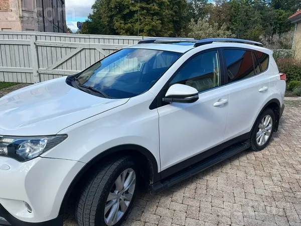 Toyota Pārdod Toyota Rav4 (2013. gads, 2.0 benzīns/gāze,