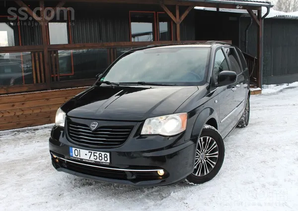 Lancia Pārdodu Lancia Voyager, 2.8D 130kw, 2014.Gada face