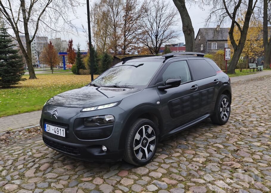 Ievests no Francijas
1.2 benzīns 60 kw
100% oriģināls nobraukums. 
Ļoti e