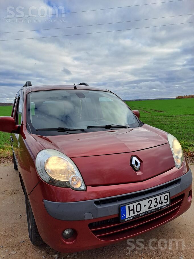 Renault Nodošu gādīgās rokās, vienkāršu un uzticamu saimni