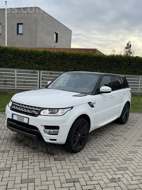 Land-rover Auto ļoti labā tehniskā un vizuālā stāvoklī. Ekono