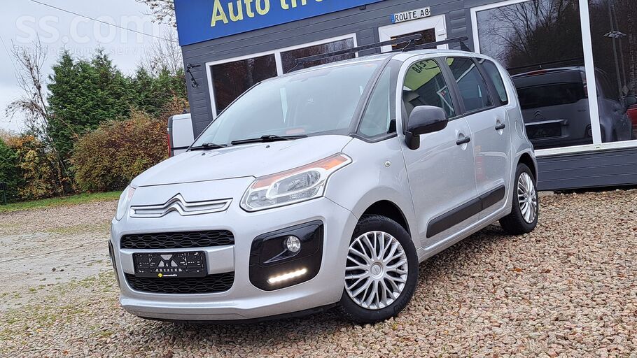 Citroen C3 Picasso, tikko ievests
1.2 benzīns (81Kw/110Zs)
Oriģināls nobra