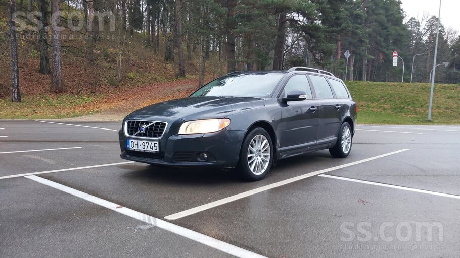 Pārdod Volvo V70.2009.gada. 2.4 dizelis D5 motors(120kw). Automatiska parnes