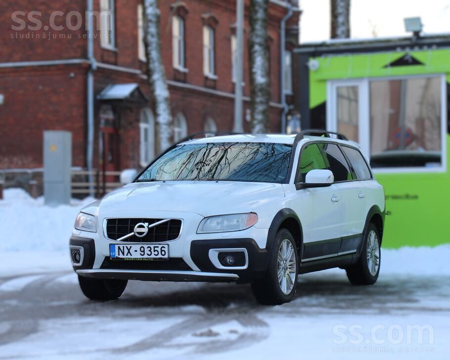 2.4d/151kw, 4X4, jauna TA, manuālis, ādas sēdekļi ar apsildi, aizmugurējie s