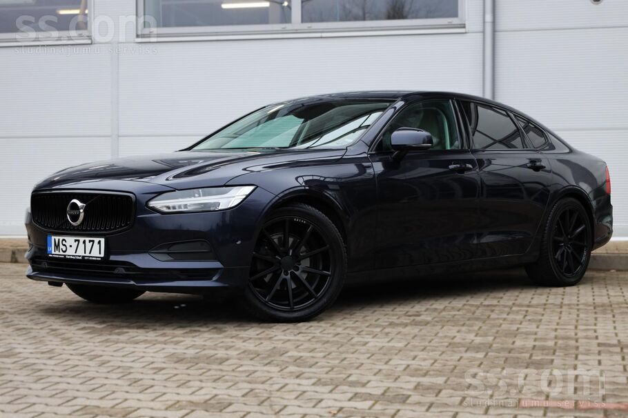 2.0d, 140kw, distances kontrole, digitālais spidometrs, stūres apsilde, Palī