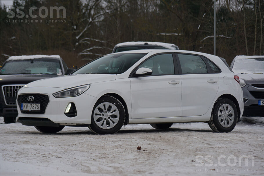 Latvijā pirkta jauna, mehānika, ļoti zems degvielas patēriņš. Komplektācijā