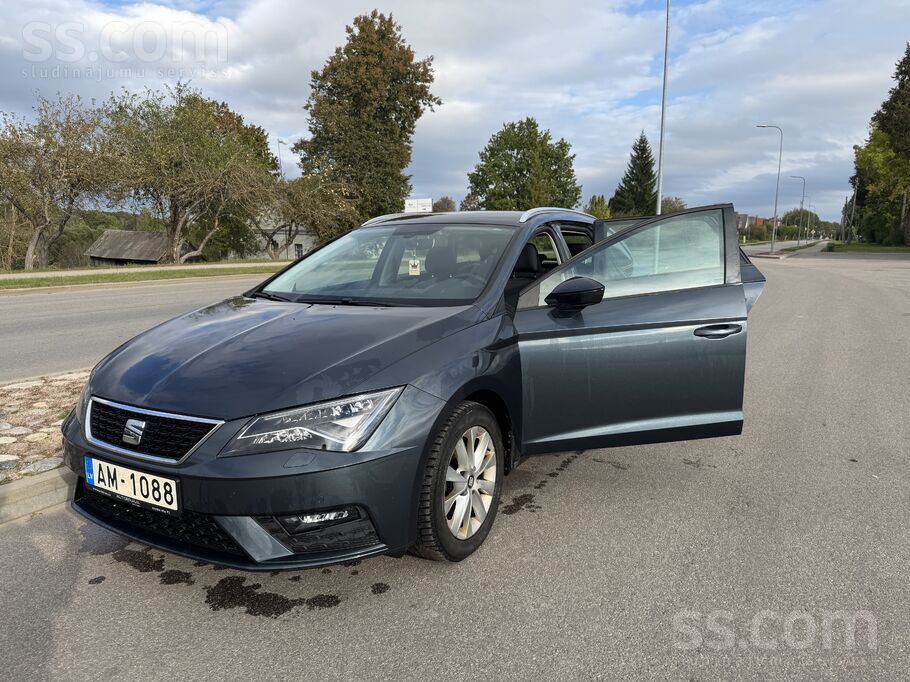 Pārdod labu auto. Ekonomisks. Labs aprīkojums. Vasaras un ziemas riepas. Lab