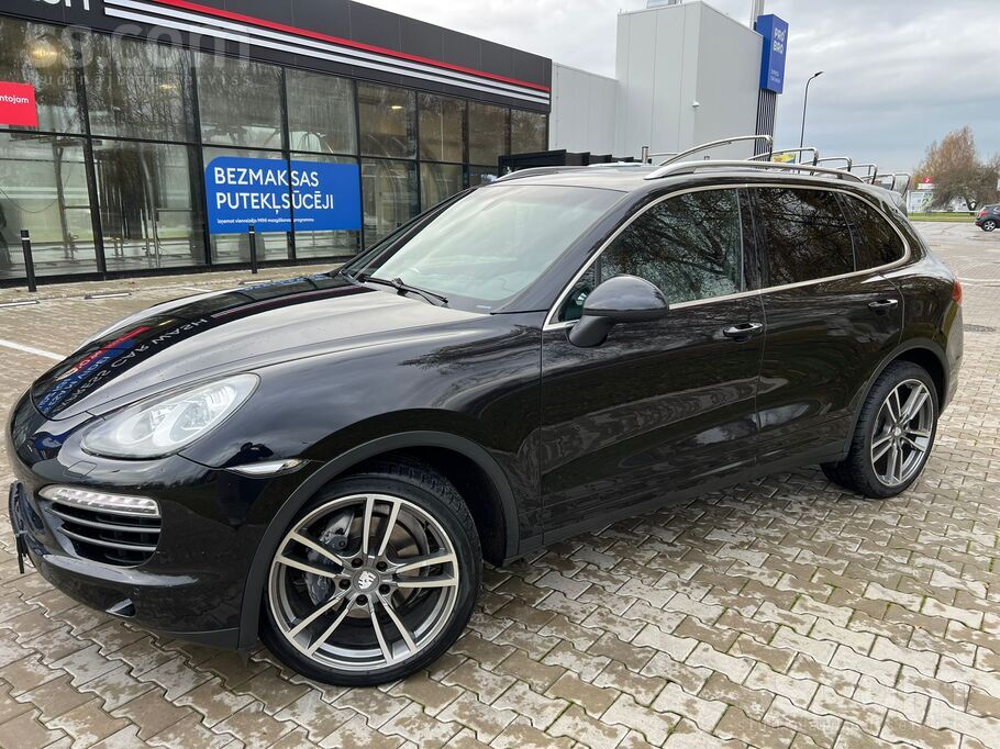 Steidzami pārdodu. Labi uztrēts Porsche Cayenne 3.0 D 2010. gads – uzticams,