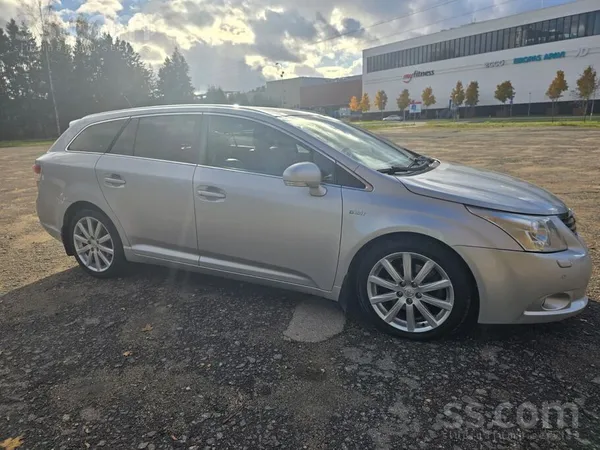 Toyota Tiek pārdots Toyota Avensis 2.2 D4-D