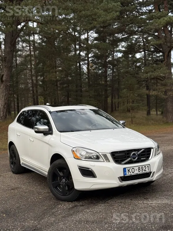 Volvo Volvo Xc60 D5 Awd R-Design, 2013. g. 