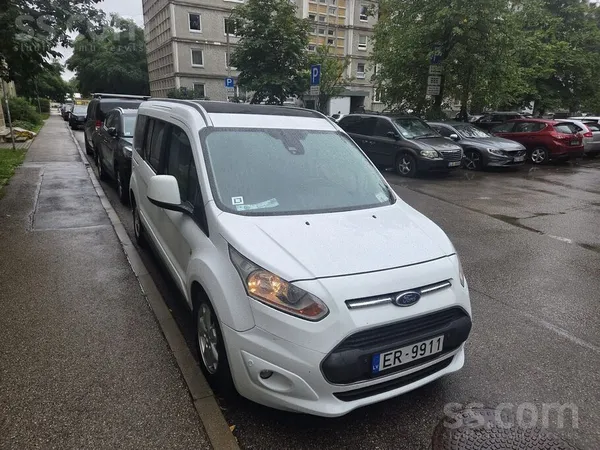 Pārdodu Ford Tourneo Connect. Latvijā kopš 2016. gada, viens saimnieks. Auto