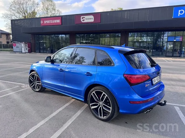 Audi Tirgoju Audi Sq5 Pluss 340zirgi. Mašīnas krāsa un 
