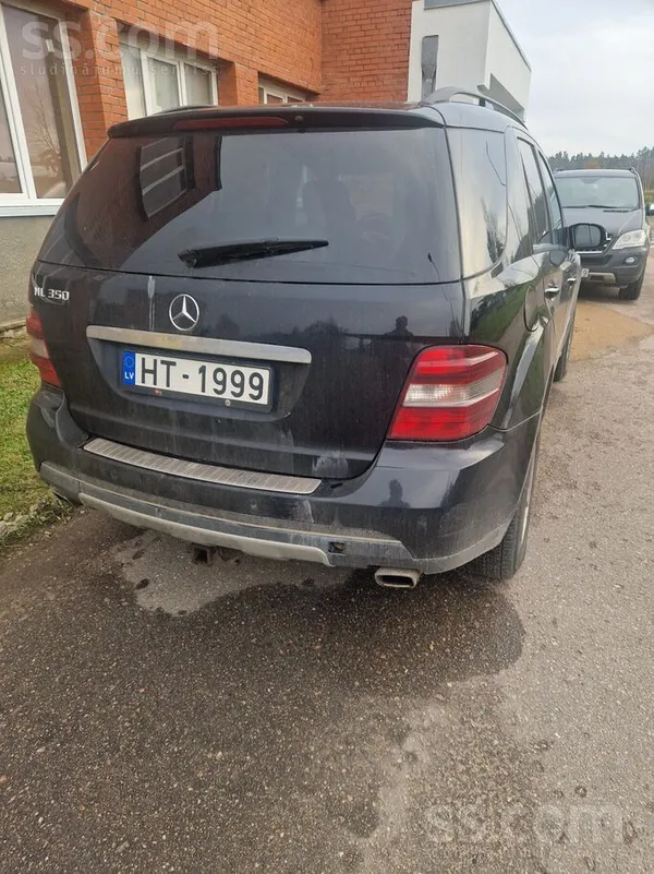 Sakarā ar jauna auto iegādi, pārdodu mersi Ml350 benzīns/gāze. Tikko nomainī