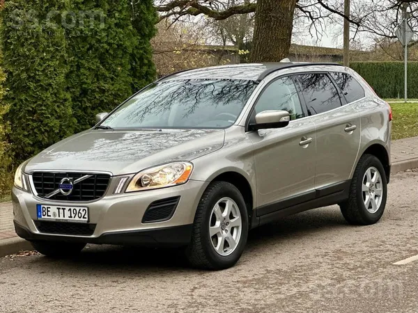 Volvo Volvo Xc60 Summum 2.4 D5 Awd 158 kW – tikko no Vāc