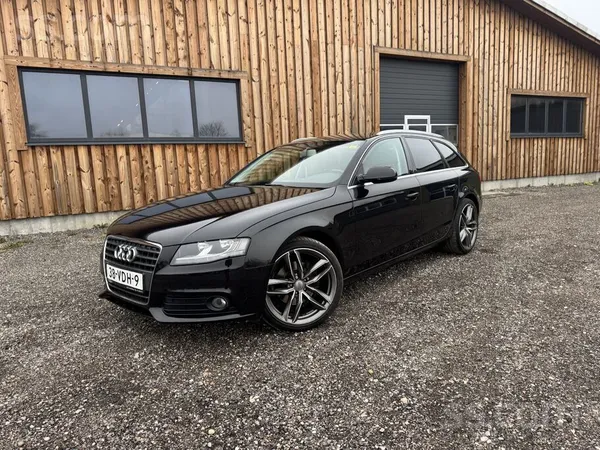 Audi Pārdodu Audi A4 B8