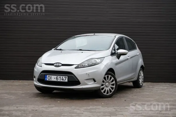 Ford Ford Fiesta 2010. gada 1, 6 dīzelis ar manuālo tra