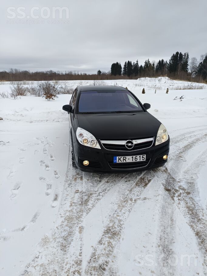 Pārdod opeli 1.9D (110kw-150Zs)vidēji patērē 6l. Auto daudz vietas aizmugure