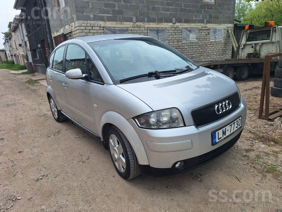 Ekonomisks braucamais. Alumīnija virsbūve. Auto labā tehniska un vizuālā stā