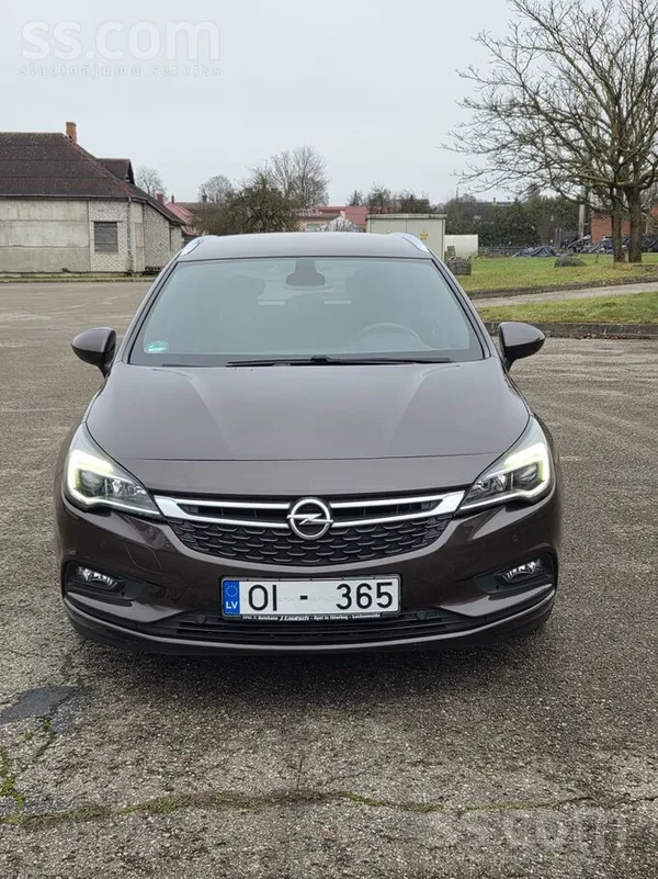 Opel Pārdodu Opel Astra Sport Tourer+, 1.6D 100kw/136zs