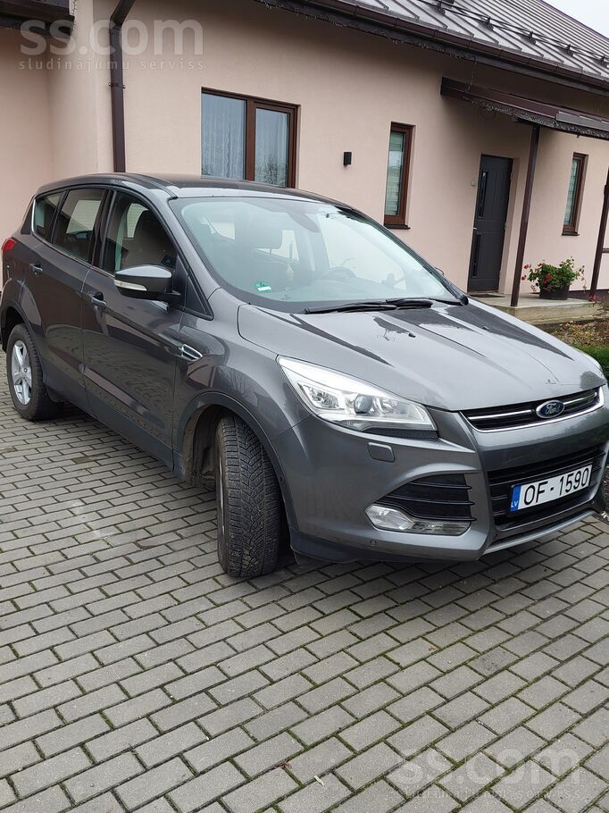 Pārdodu savu auto. Auto ir darba kārtībā, labi pilda savas funkcijas. Bez rū