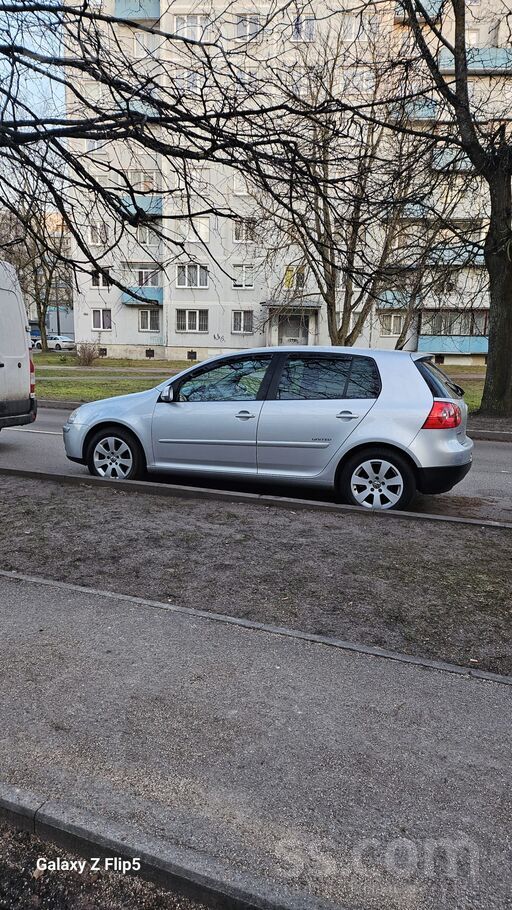 Volkswagen Labi saglabājies auto. Auto uztaisa pret korozijas