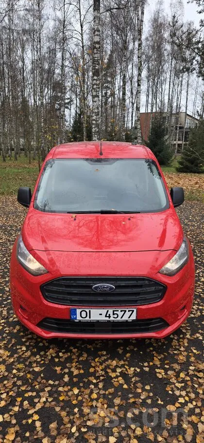 Jaunas mašīnas stāvoklis. Nav buhtes vai skrāpēs. Sēdekli tīri, ka jaunie.