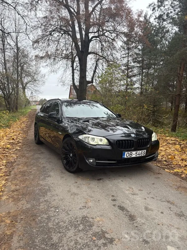 BMW Pārdod f11 labā tehniskā stāvoklī, ķēdes ir mainīt